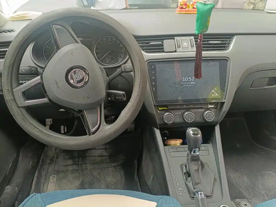 Skoda Octavia — миниатюра 12