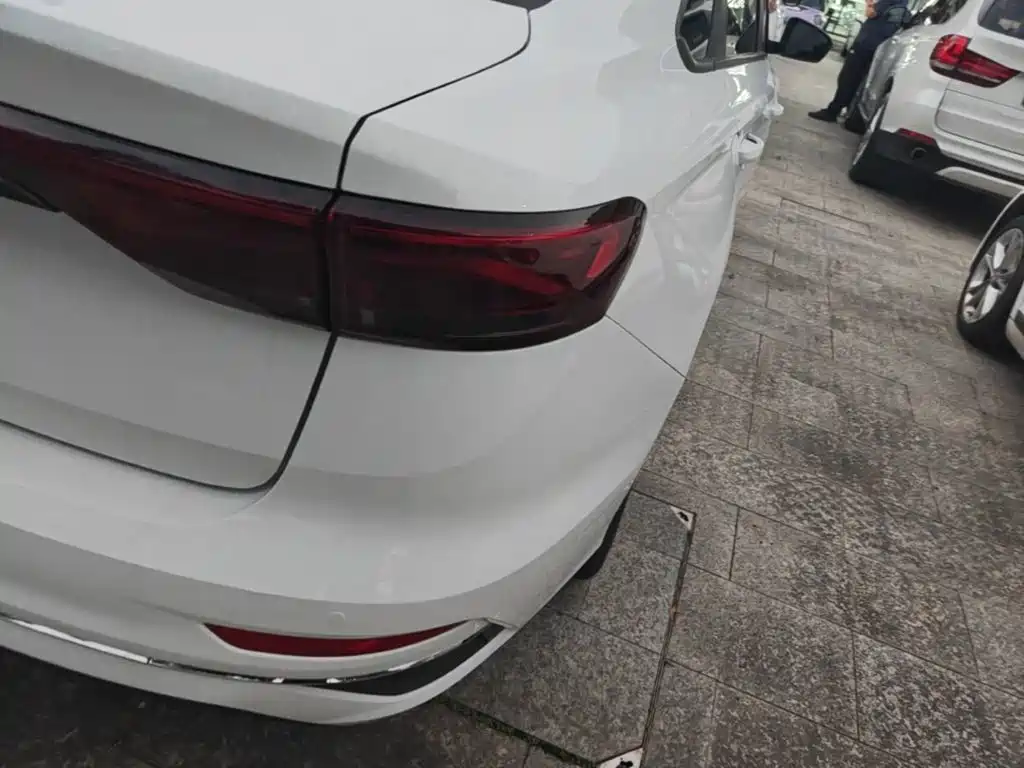 Geely Emgrand — миниатюра 8