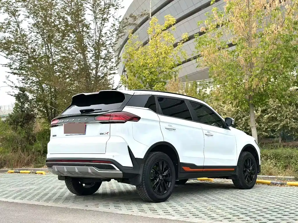 Geely Boyue — миниатюра 4