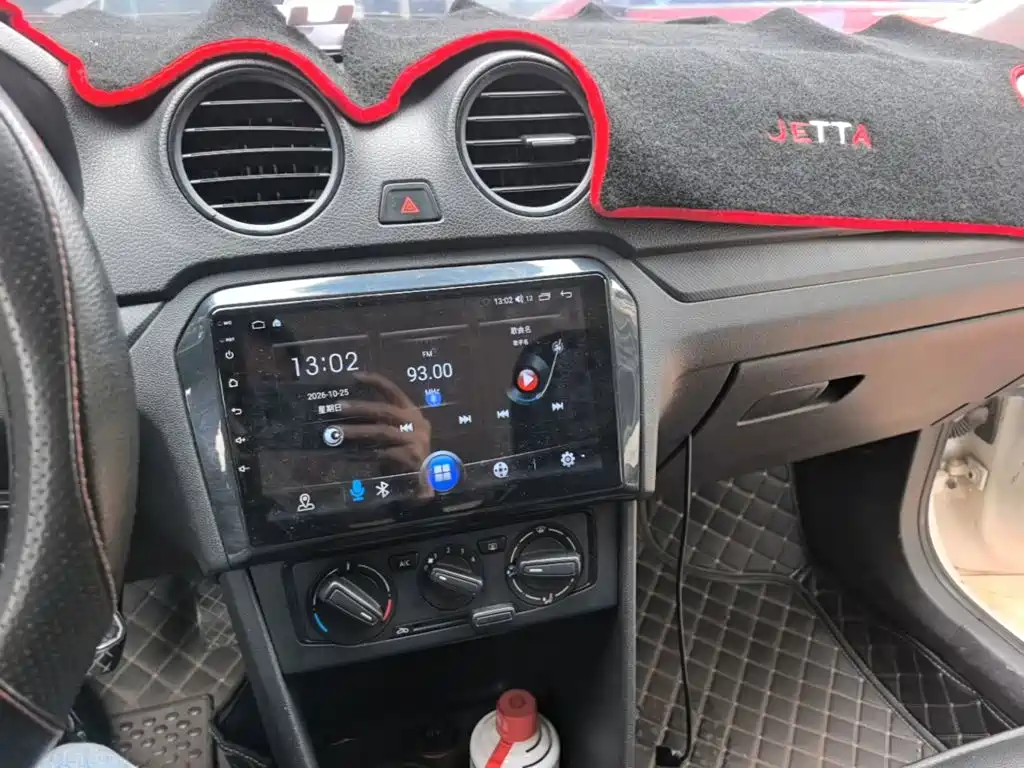 Volkswagen Jetta — миниатюра 13