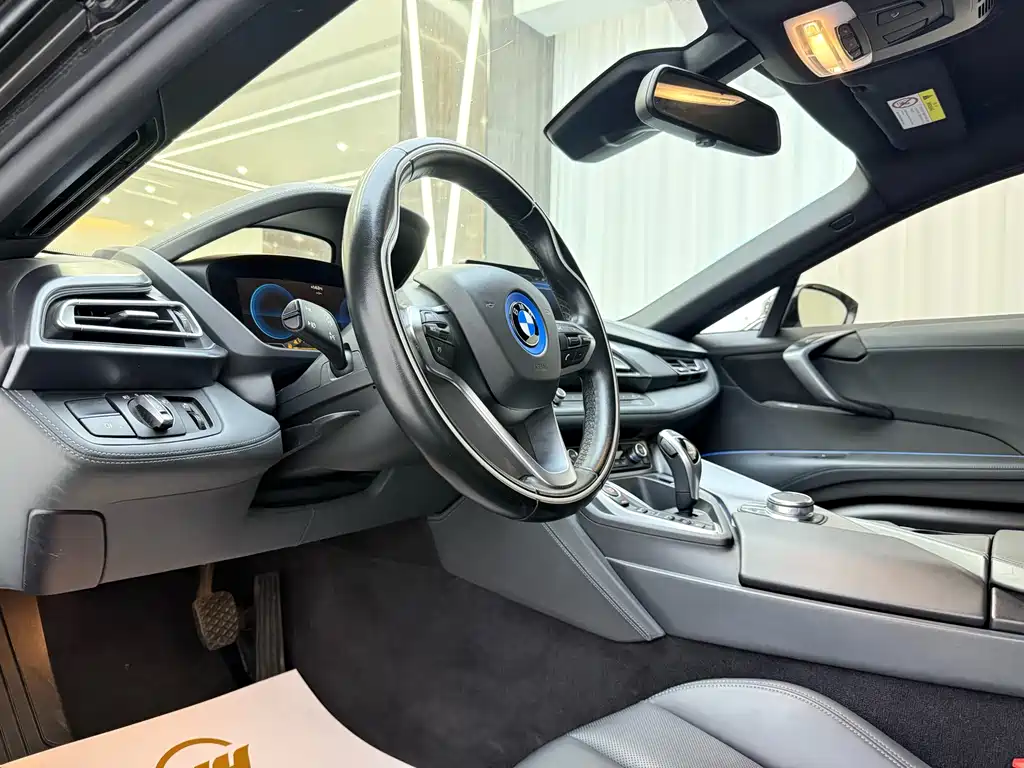 BMW i8 — миниатюра 6