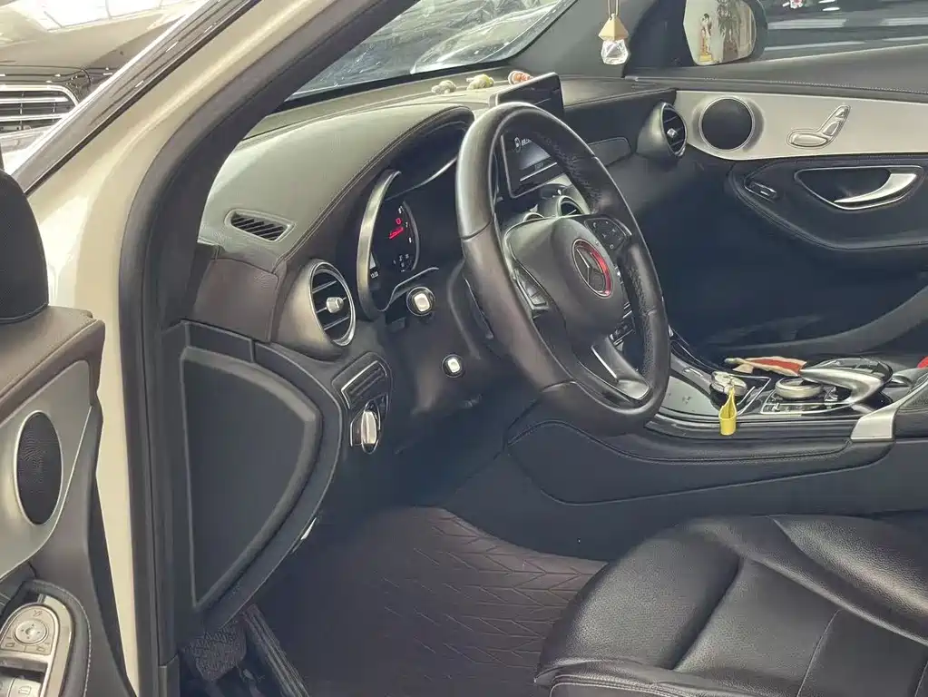 Mercedes-Benz GLC 2016 GLC 200 4MATIC
