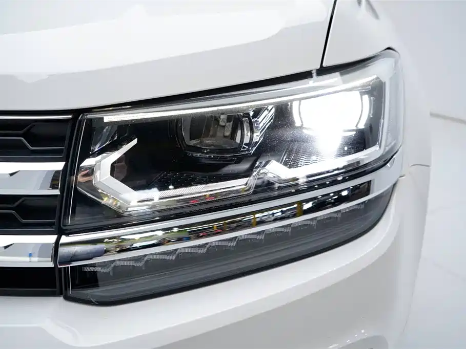 Volkswagen Tharu 2021 330TSI Luxury PLUS