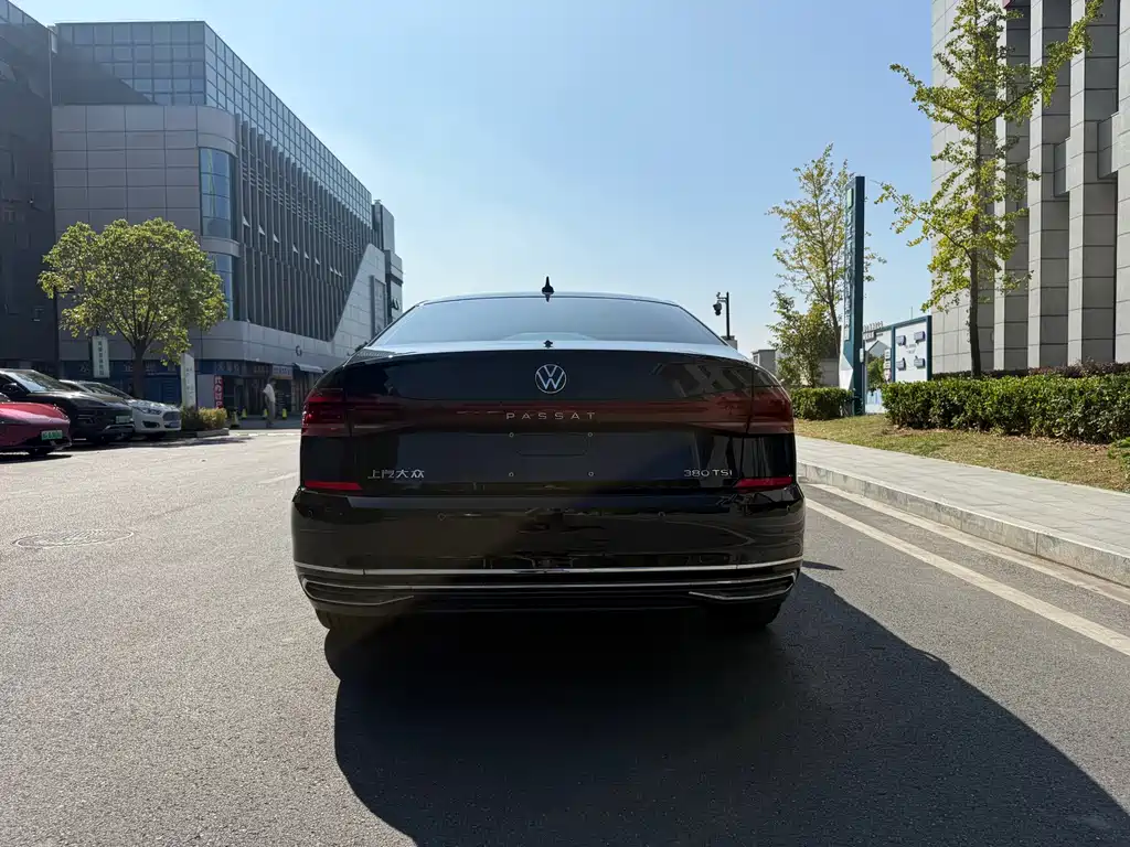 Volkswagen Passat — миниатюра 6