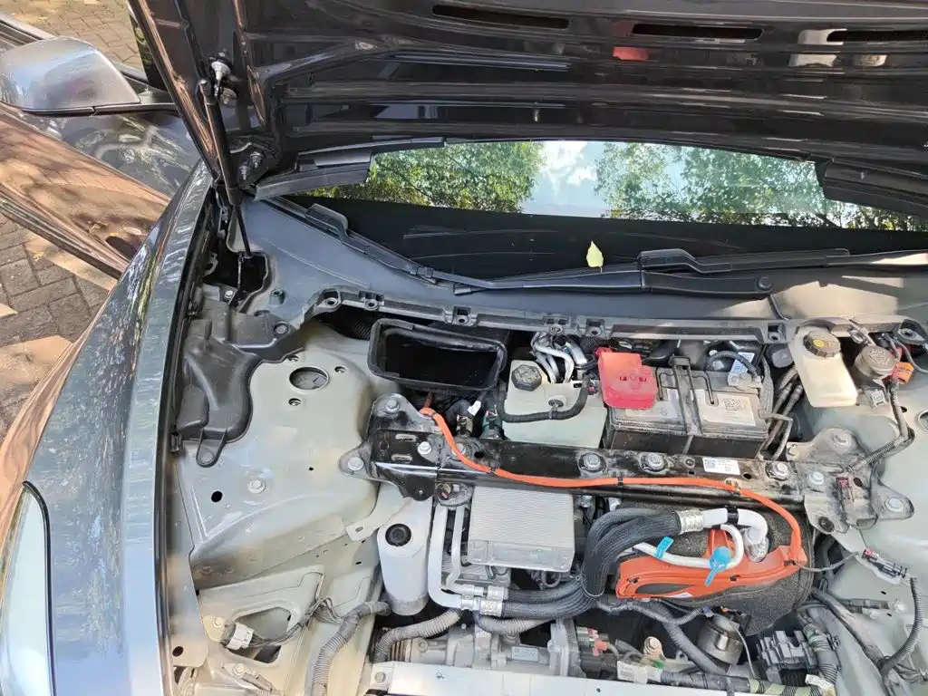 Tesla Model 3 — миниатюра 20