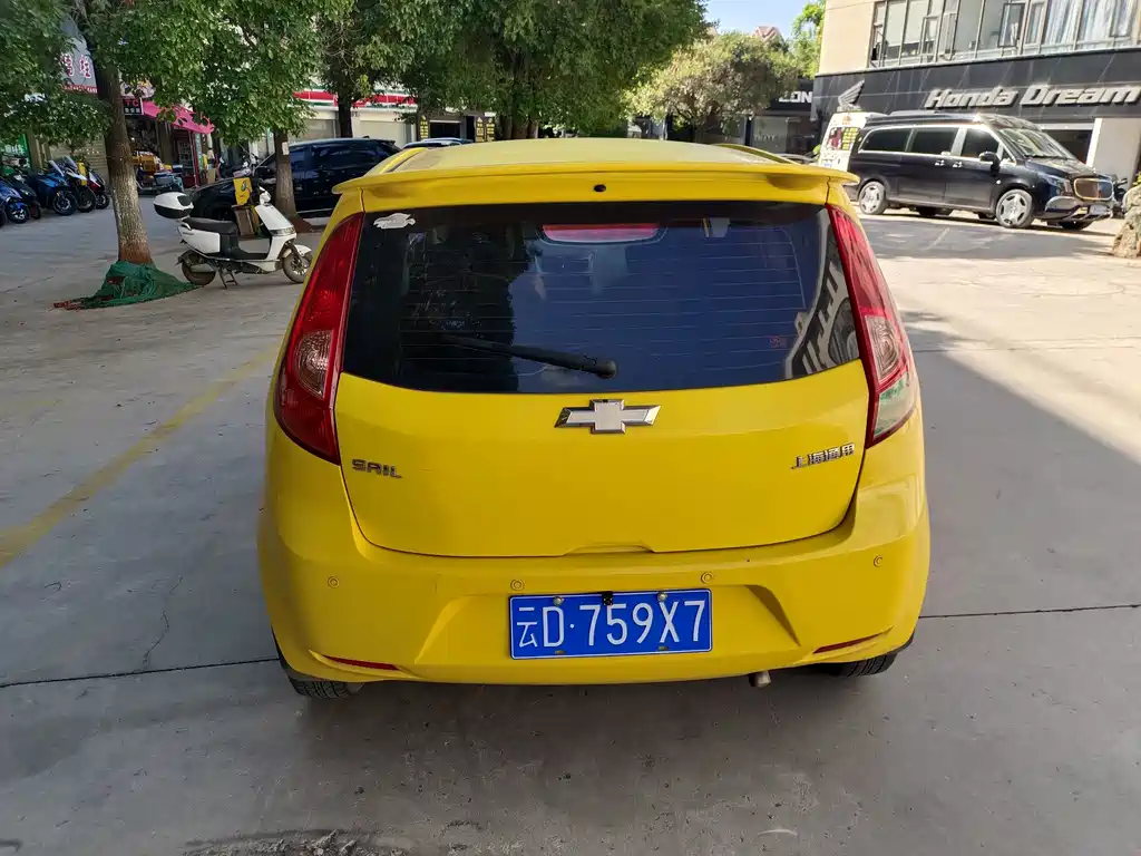 Chevrolet Sail — миниатюра 14