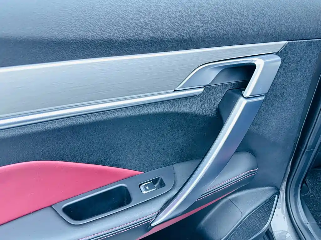 Geely Binyue — миниатюра 16