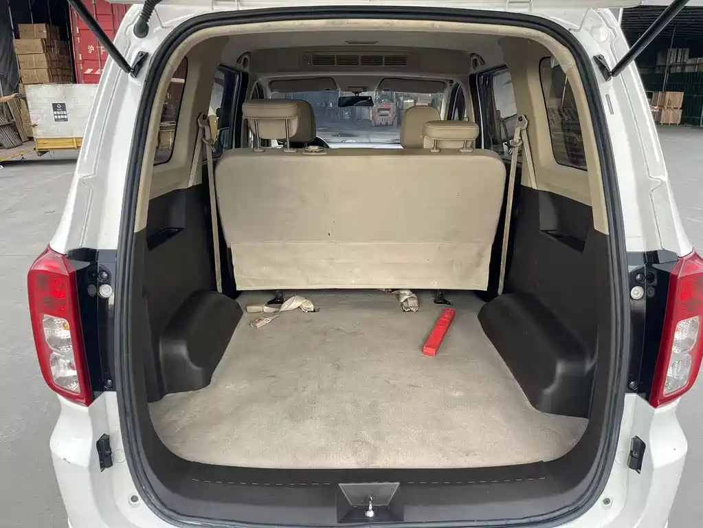 Wuling Hongguang — миниатюра 10