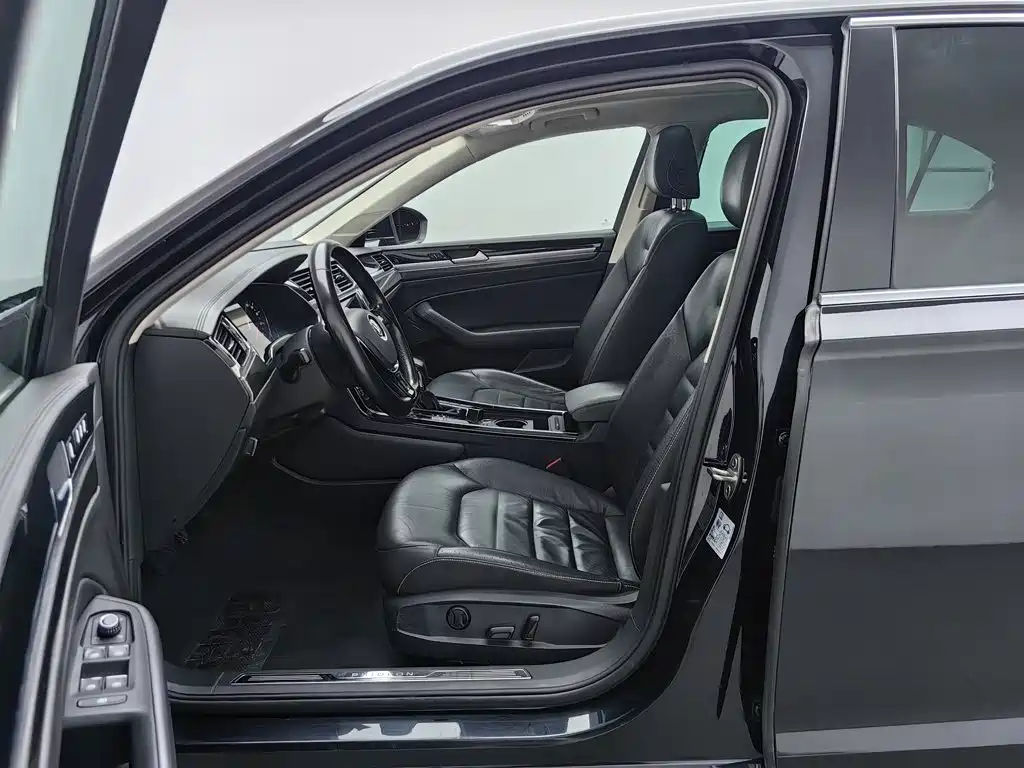 Volkswagen Phideon — миниатюра 10