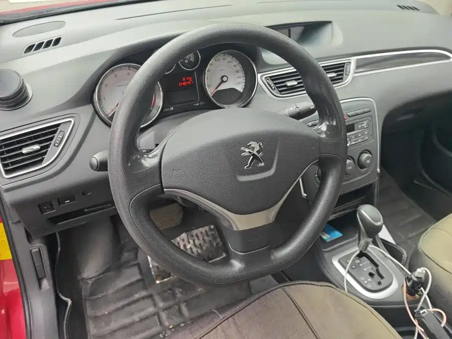 Peugeot 308 — миниатюра 15