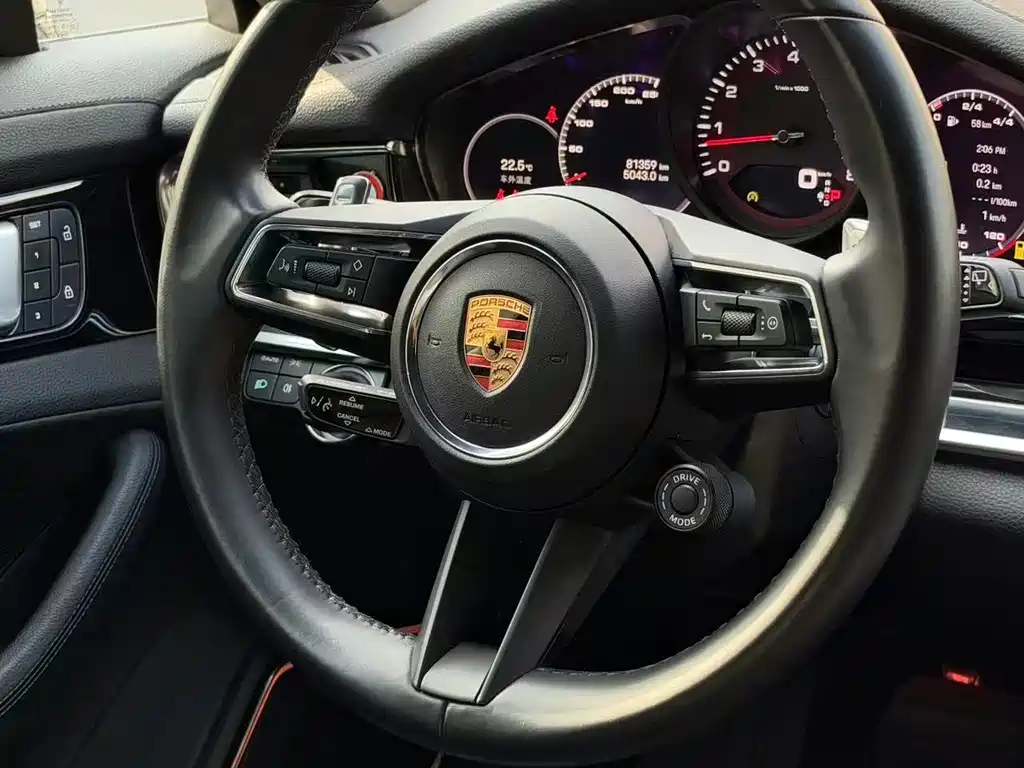 Porsche Panamera — миниатюра 15