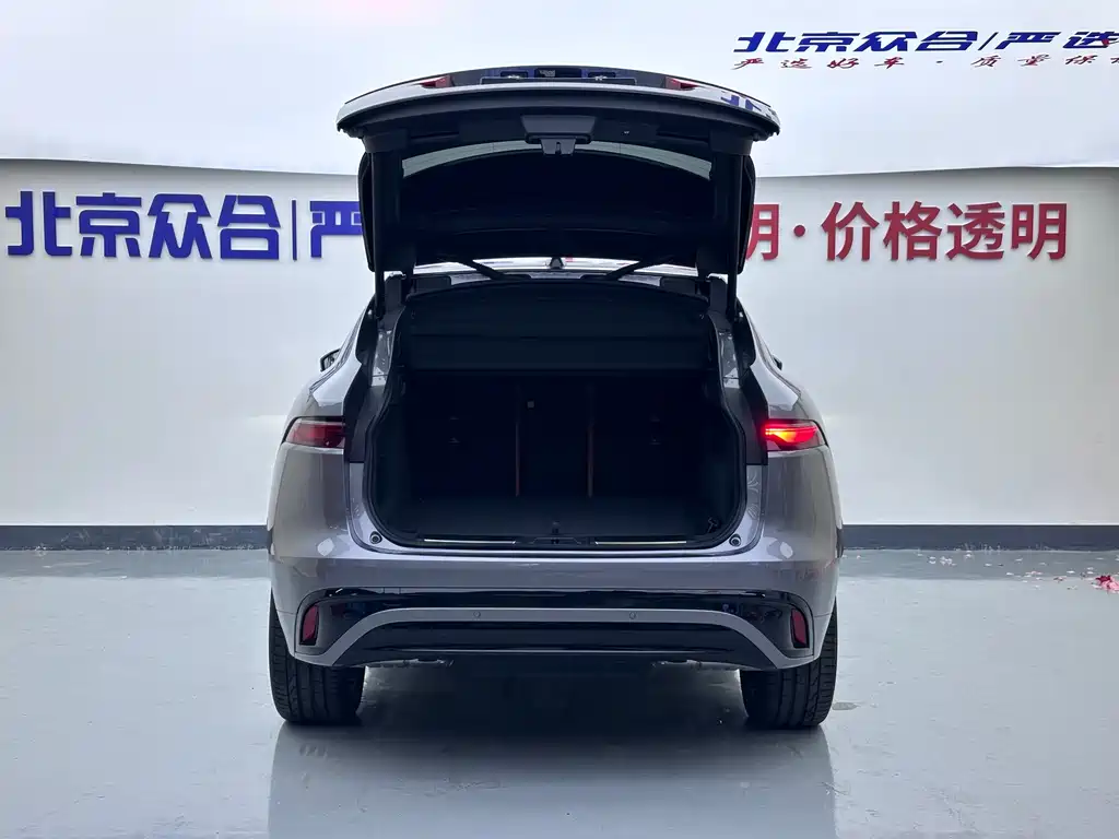 Jaguar F-PACE — миниатюра 21