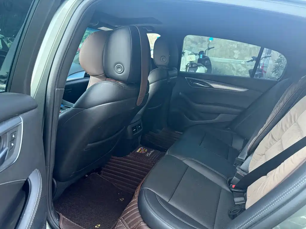 Cadillac CT5 — миниатюра 3