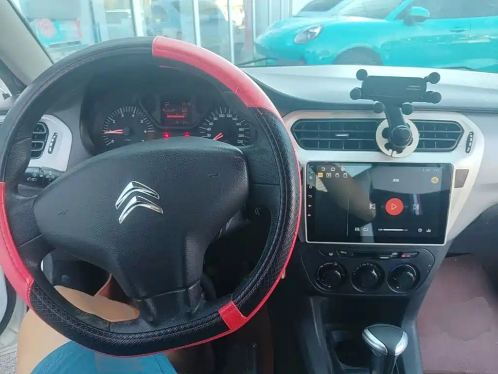 Citroen Elysee — миниатюра 14