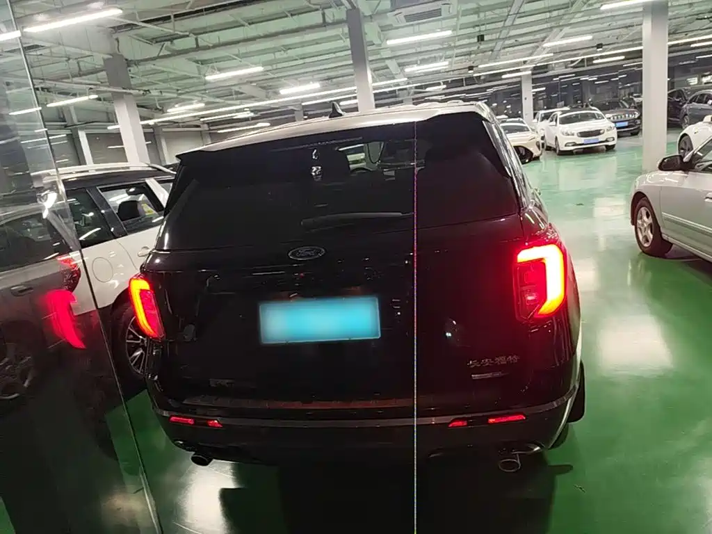 Ford Explorer — миниатюра 6