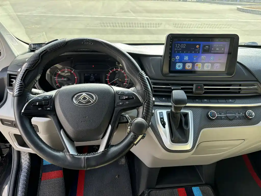 SAIC MAXUS XINTU V90