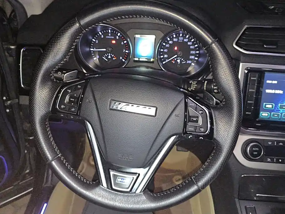 Haval H6 Coupe — миниатюра 15