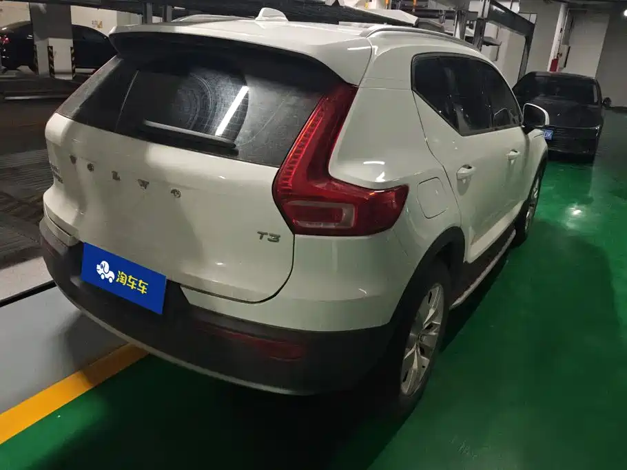 Volvo XC40 — миниатюра 3