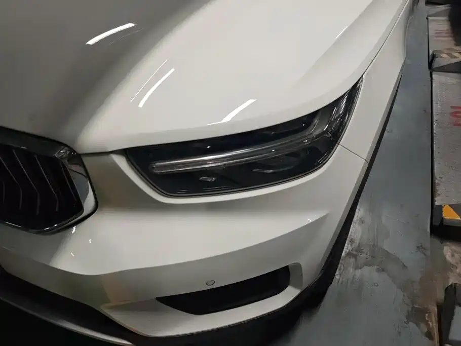 Volvo XC40 — миниатюра 5
