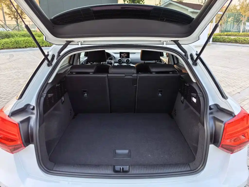 Audi Q2L — миниатюра 9
