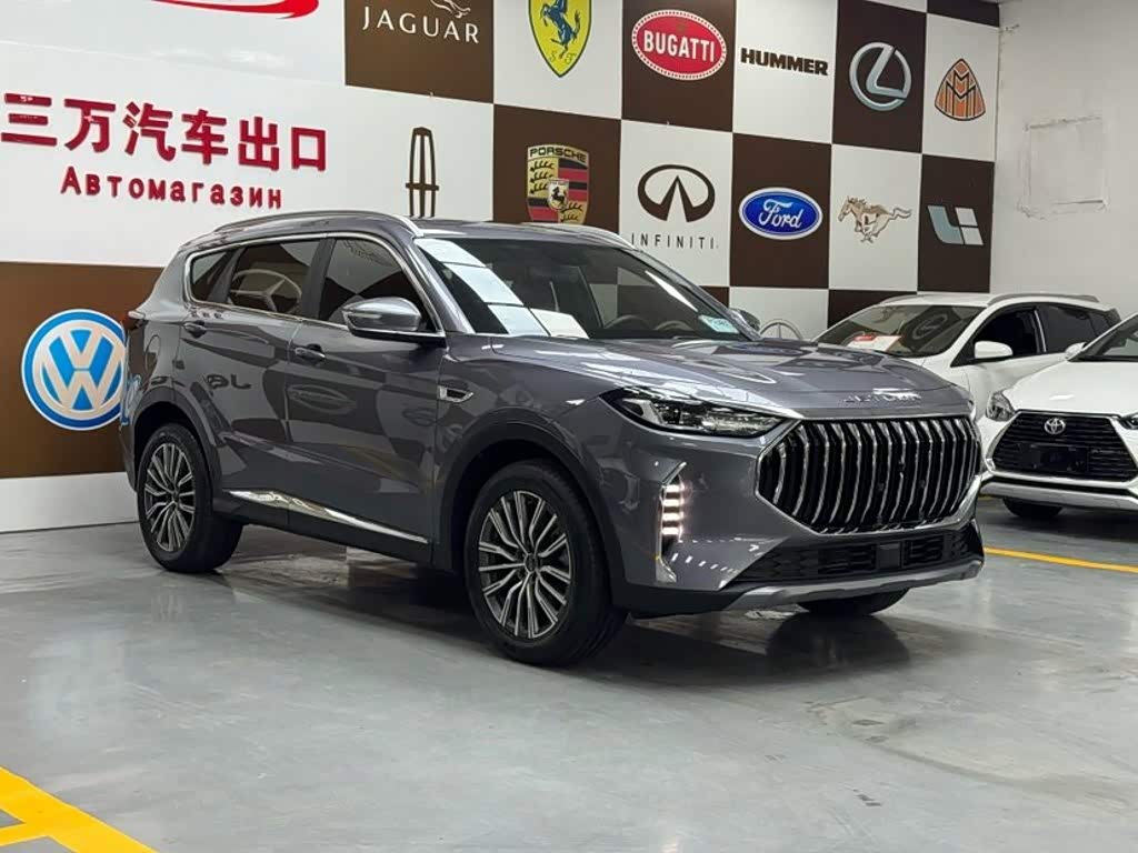 Jetour Jetour X70 PLUS 1.5 л 2023 г. Серебристо-серый, пробег 23000 км