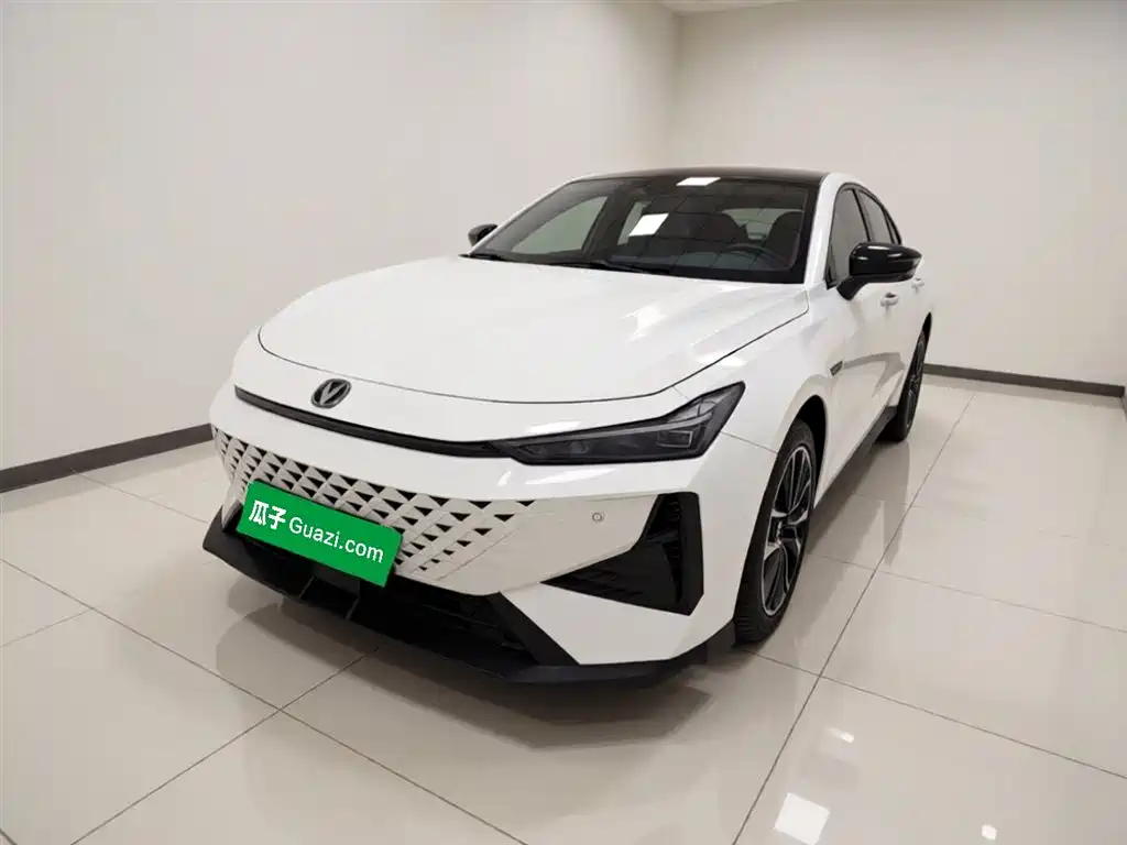 Changan UNI-V 2024