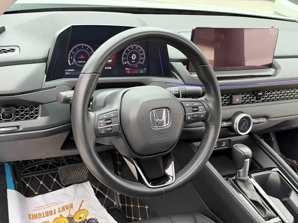 Honda Accord — миниатюра 16