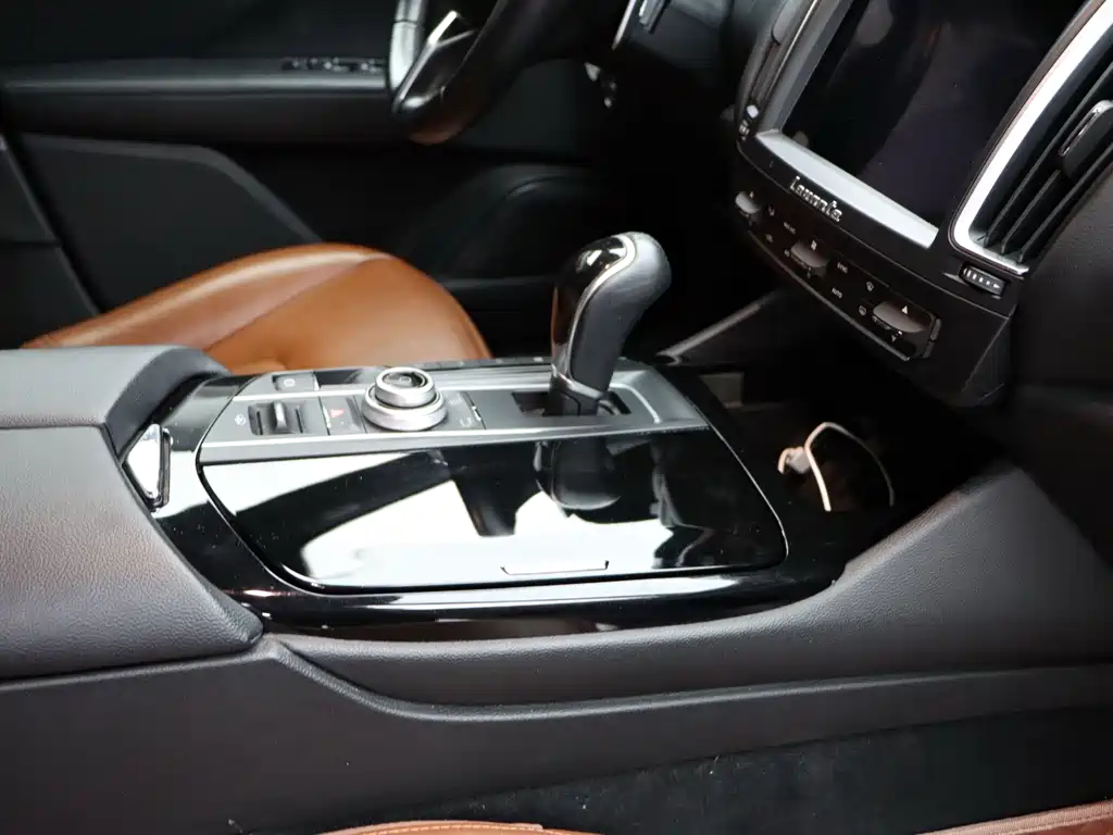 Maserati Levante — миниатюра 19