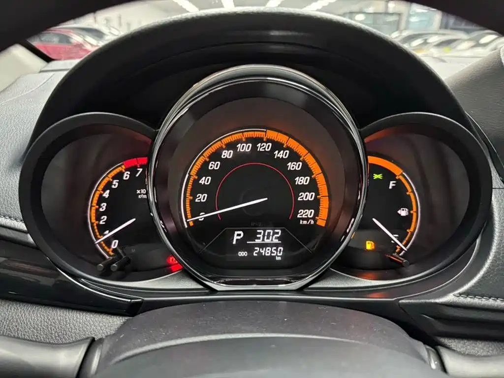 Toyota Yaris L — миниатюра 22