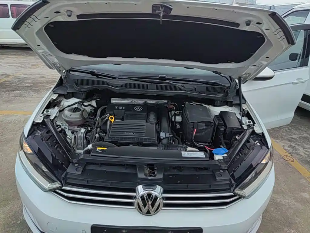 Volkswagen Golf Sportsvan — миниатюра 20