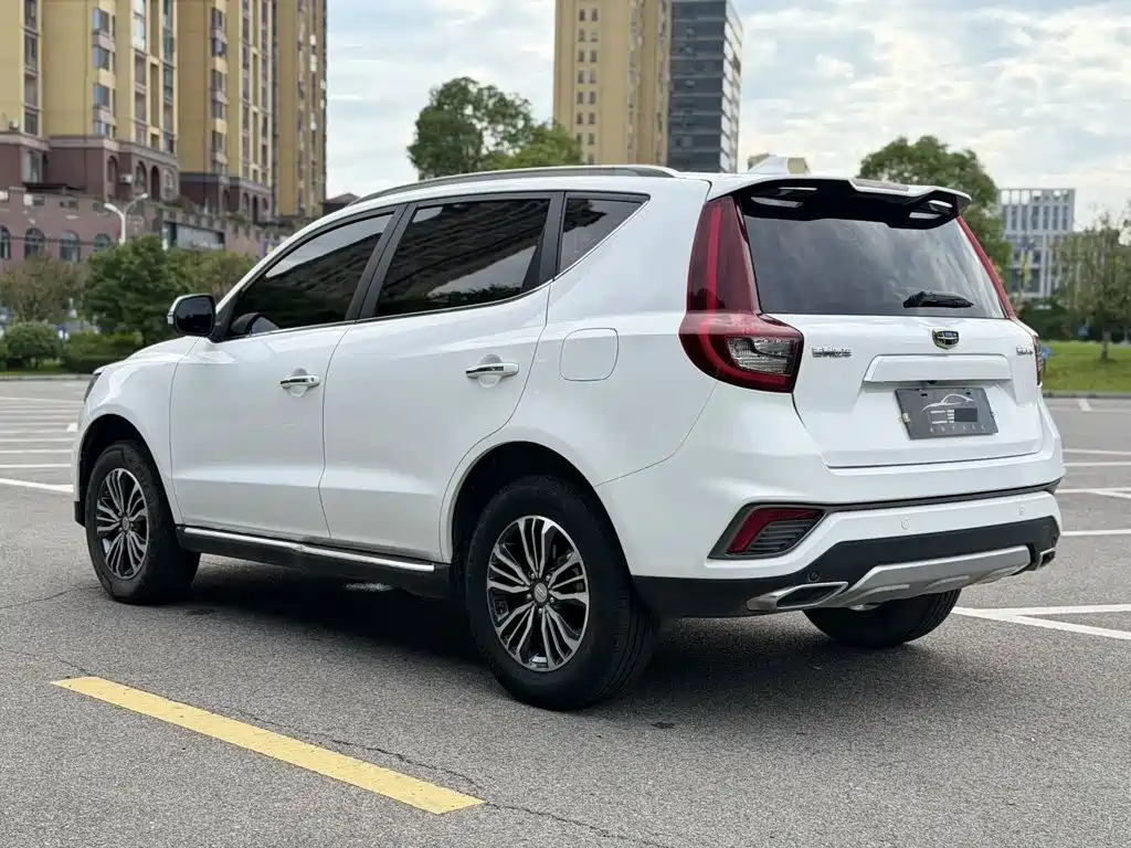 Geely Vision X6 — миниатюра 9