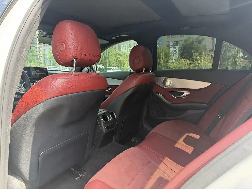 Mercedes-Benz C-Class — миниатюра 8