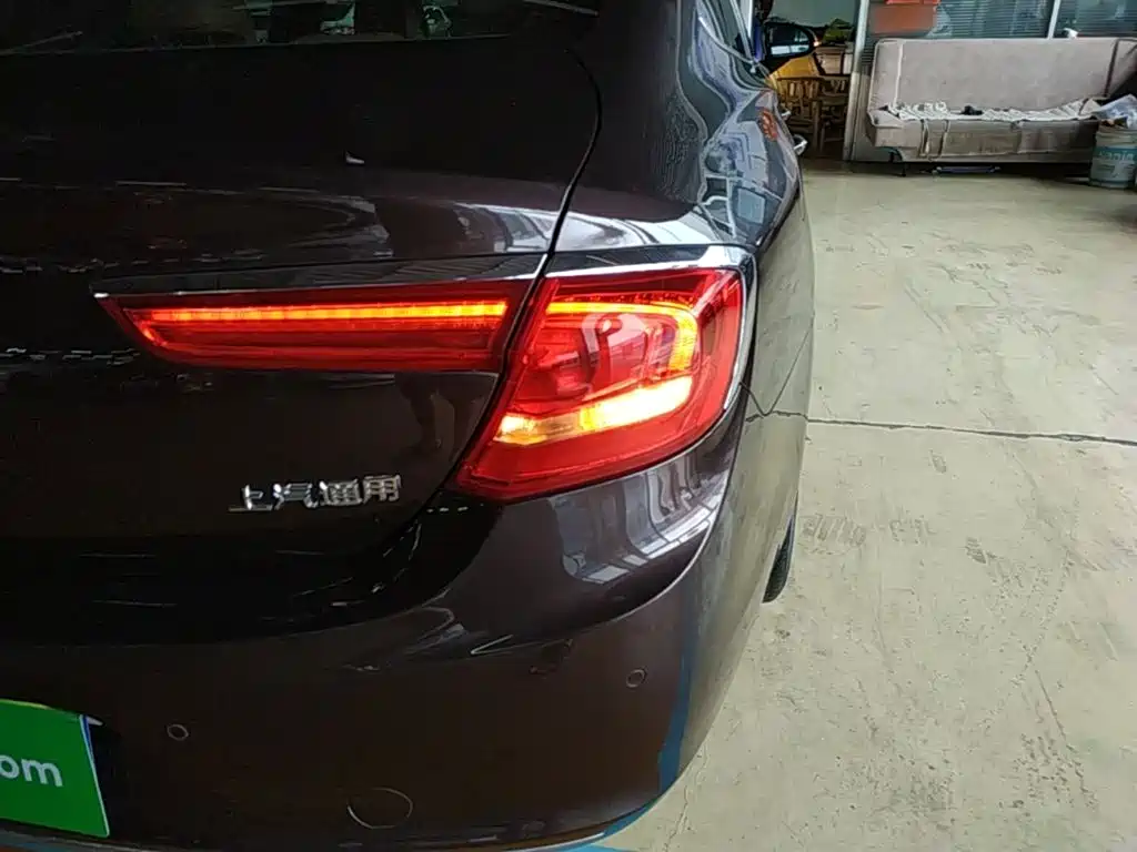 Buick LaCrosse — миниатюра 8