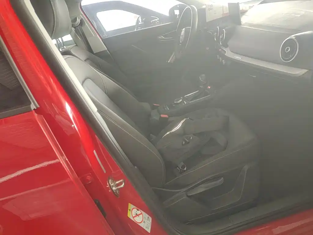 Audi Q2L — миниатюра 25