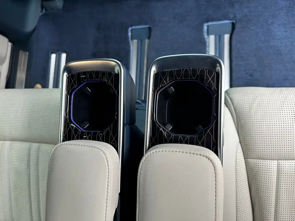 ZEEKR EXTREME KRYPTON 009