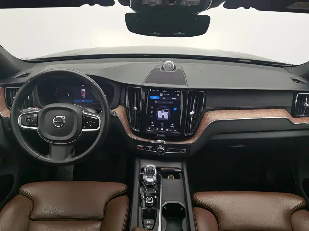 Volvo XC60 — миниатюра 5