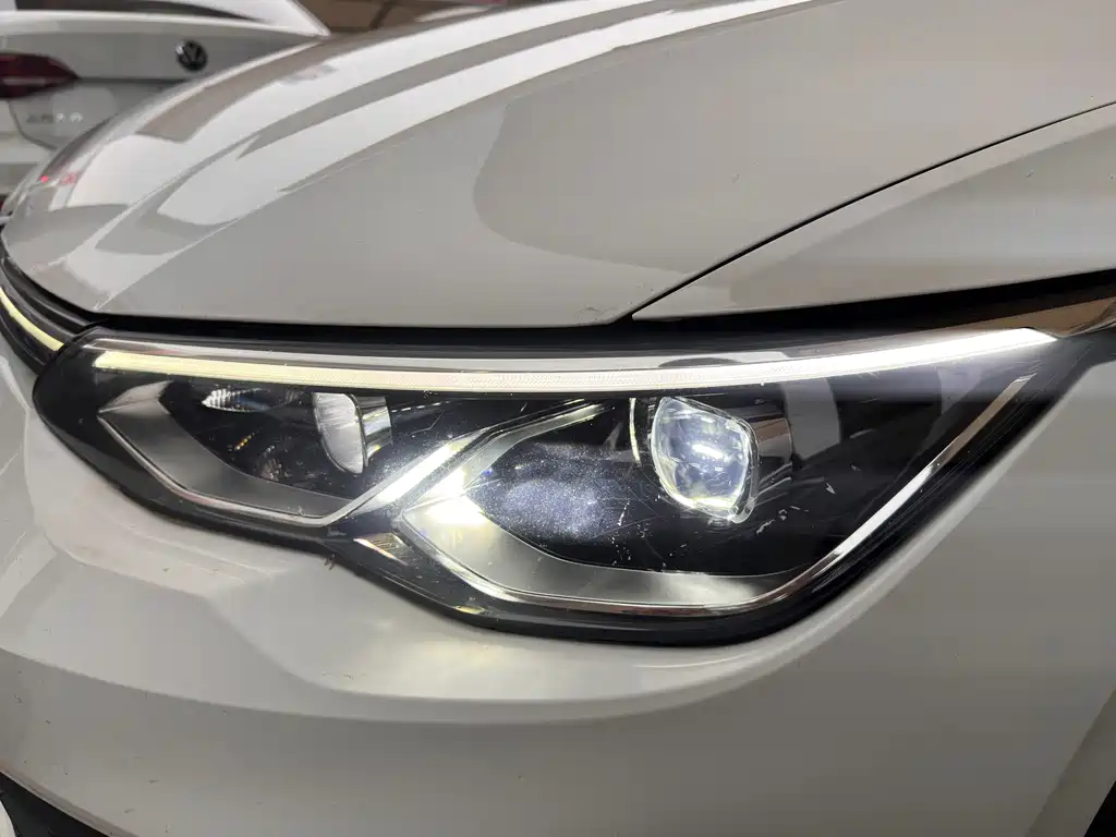 Volkswagen Golf — миниатюра 4