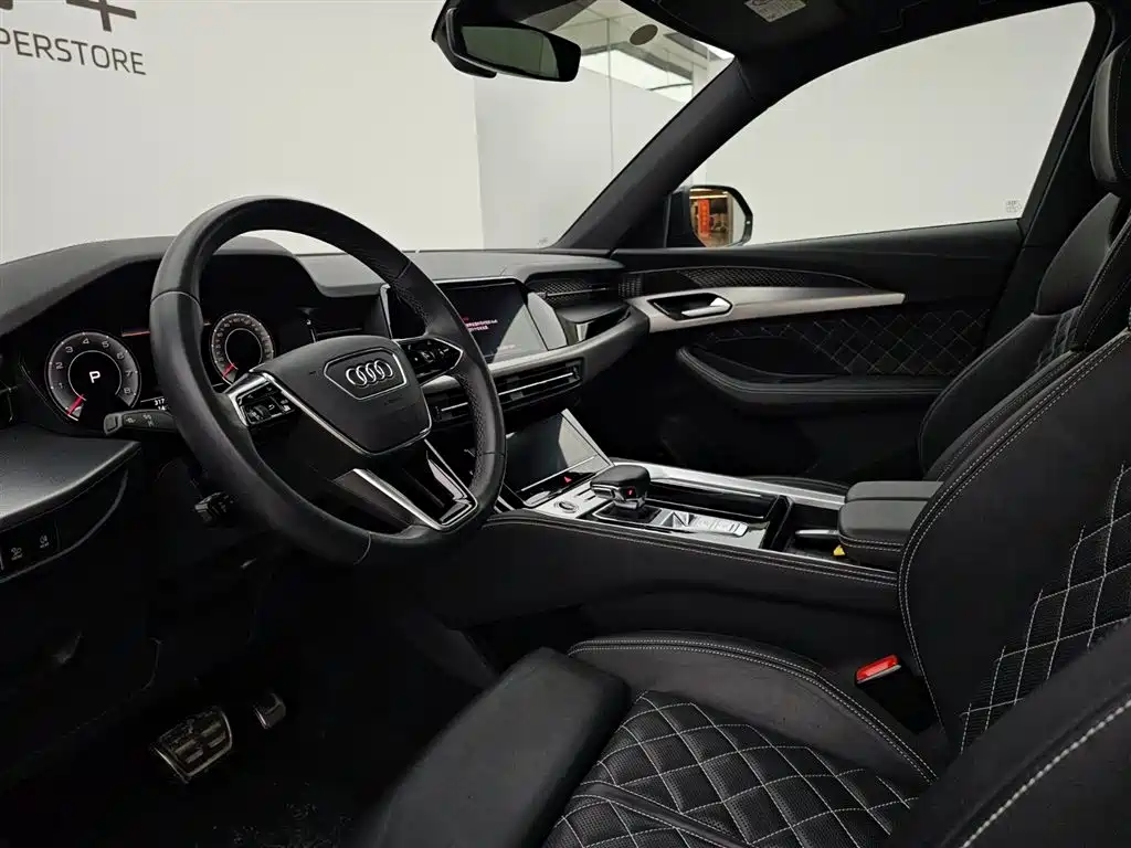 Audi Q6 2023 50 TFSI quattro