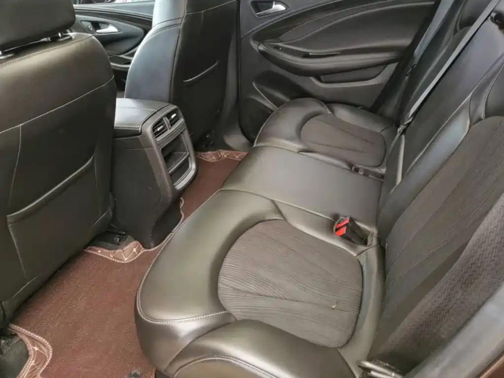 Buick Envision Plus — миниатюра 17