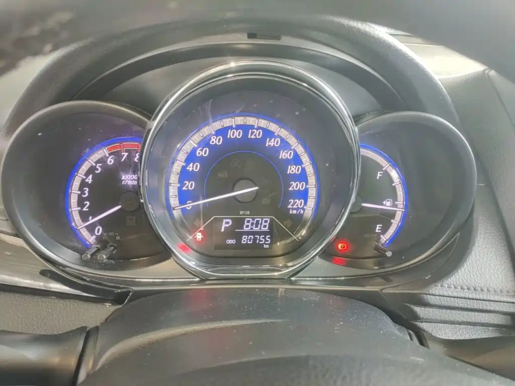 Toyota Yaris L — миниатюра 12