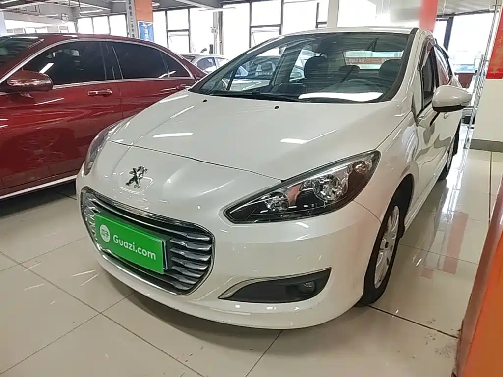 Peugeot 308 — миниатюра 2