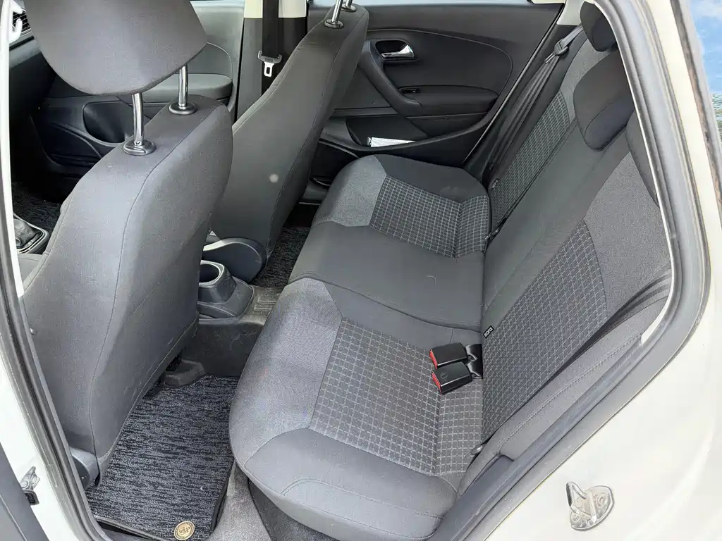 Volkswagen Polo — миниатюра 6