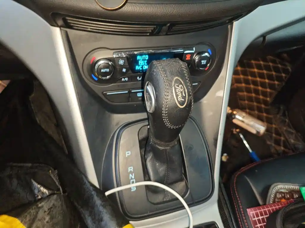 Ford Kuga — миниатюра 10