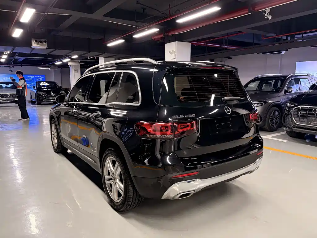 Mercedes-Benz GLB — миниатюра 7