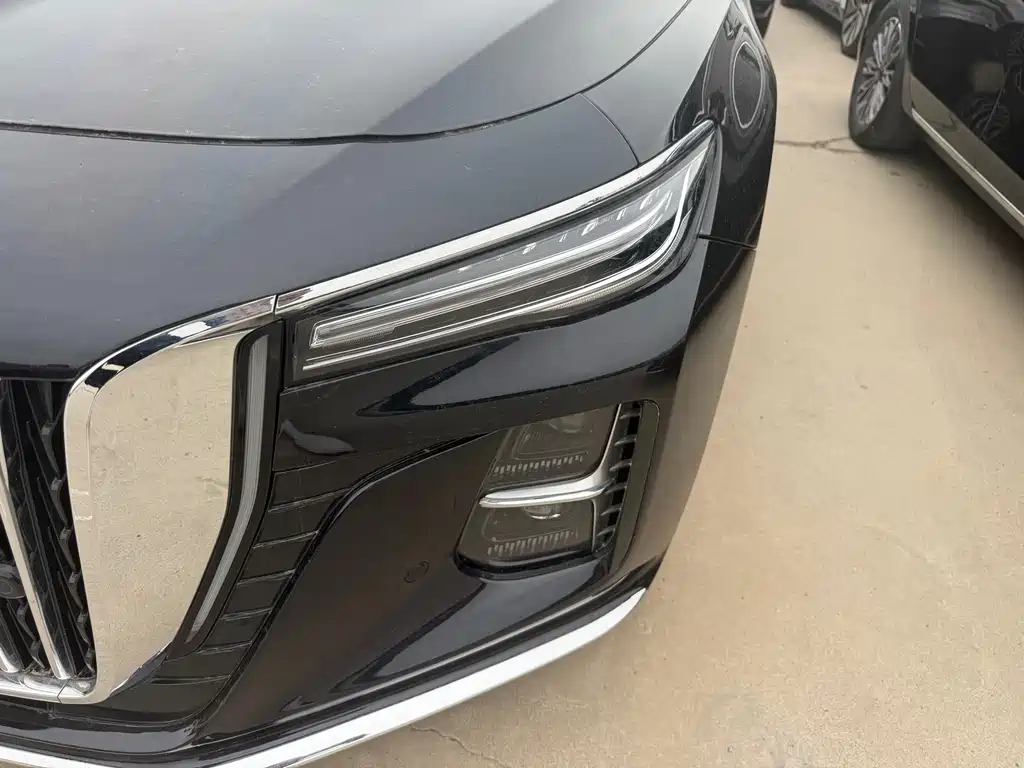 Hongqi Hongqi H5 — миниатюра 4