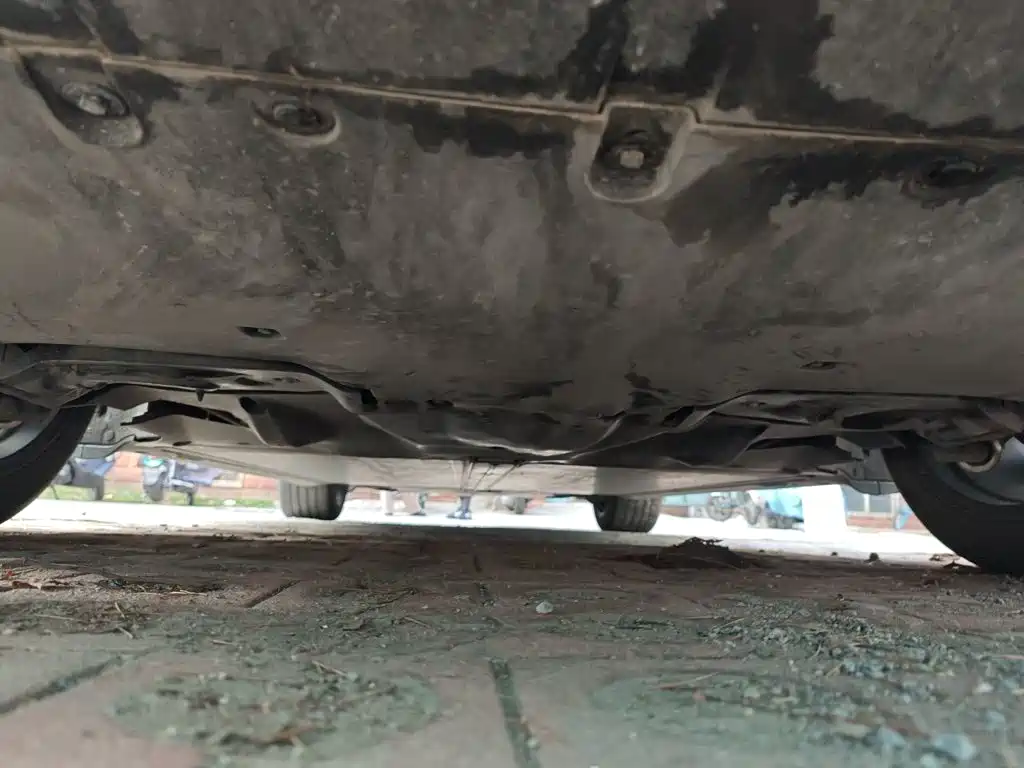 Tesla Model Y — миниатюра 23
