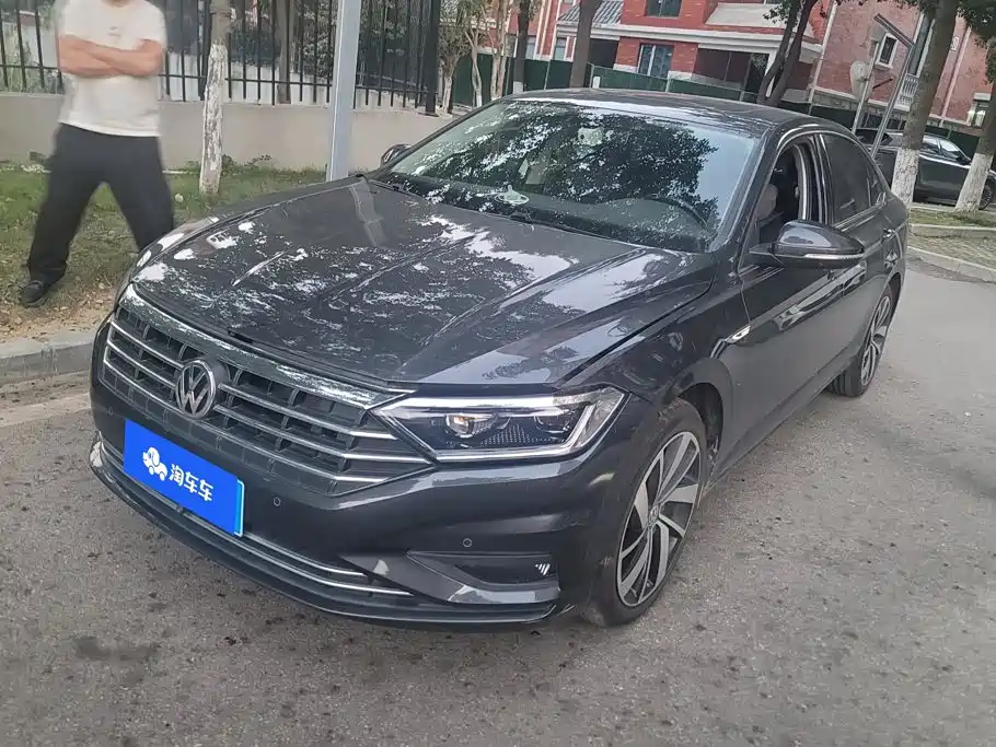 Volkswagen Sagitar