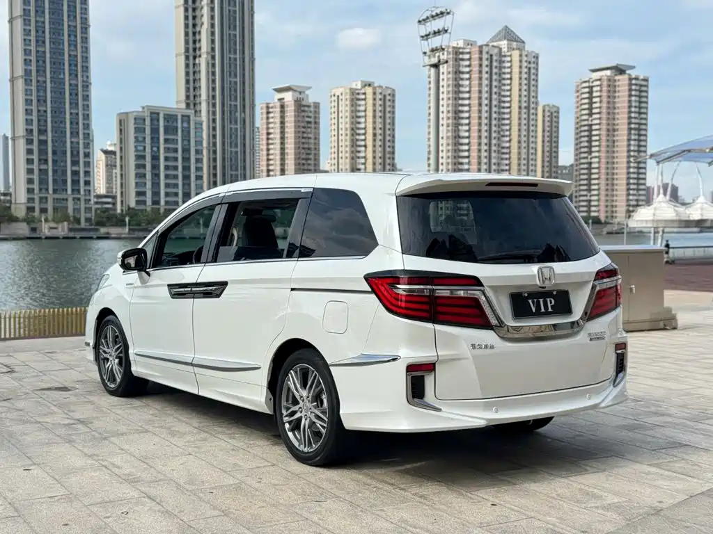 Honda Elysion — миниатюра 7