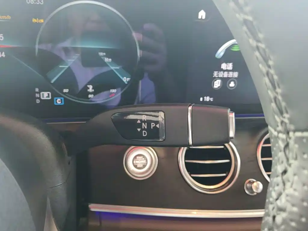 Mercedes-Benz E-Class — миниатюра 14