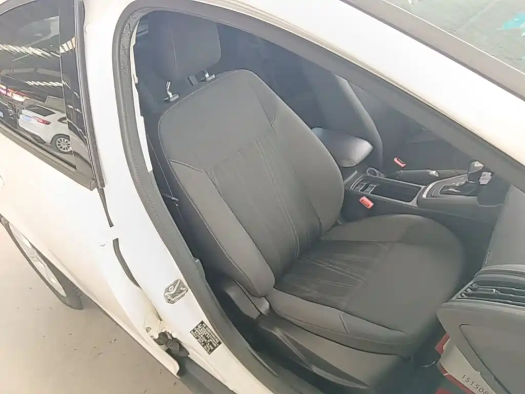 Ford Focus — миниатюра 25